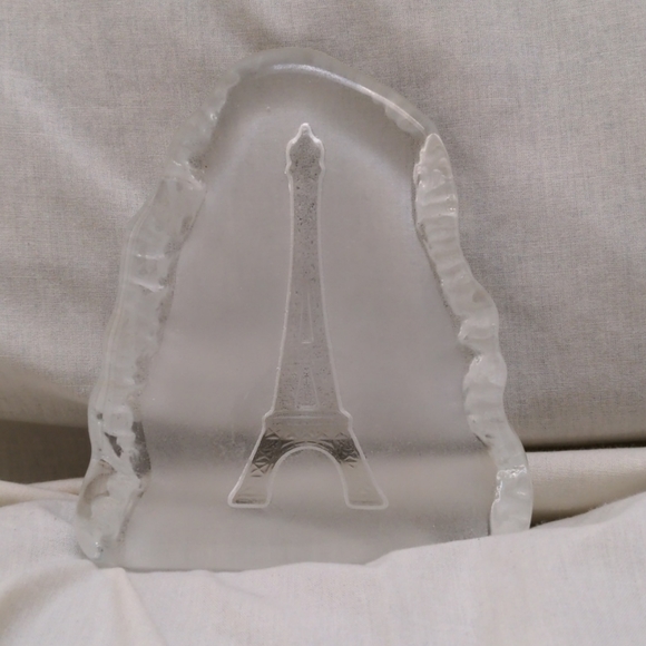 Vintage Eiffel Tower Glass Sculpture - Picture 7 of 7